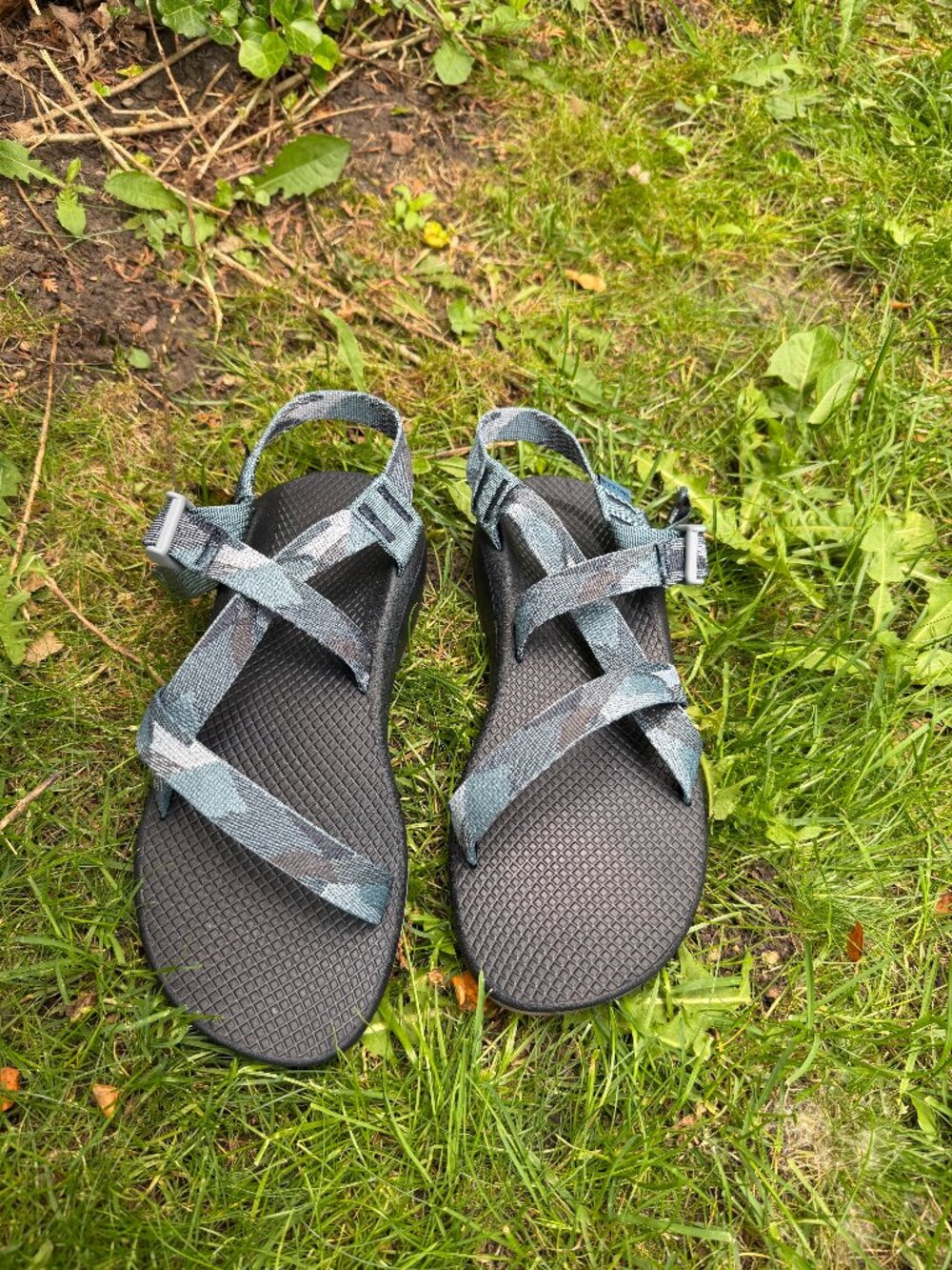 Chaco ZCloud Rambling Navy Sandal Size 10 Hiking Outdoor